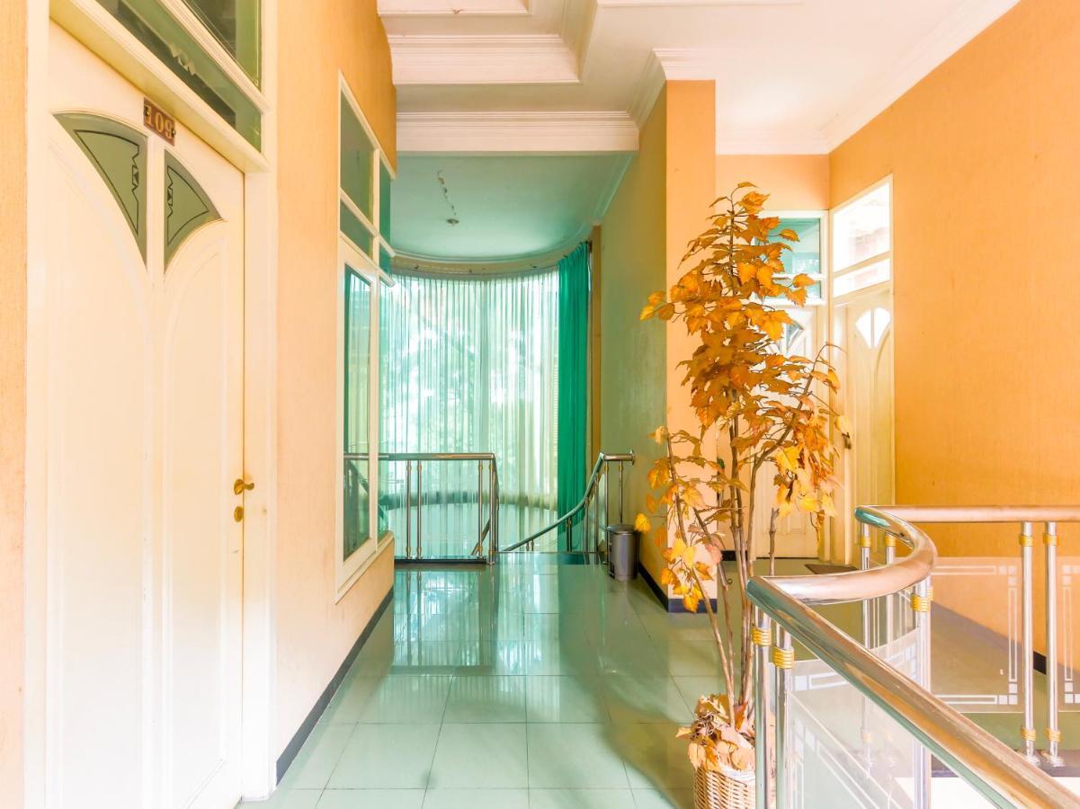 OYO 90788 Nillo Hotel Kebumen Esterno foto