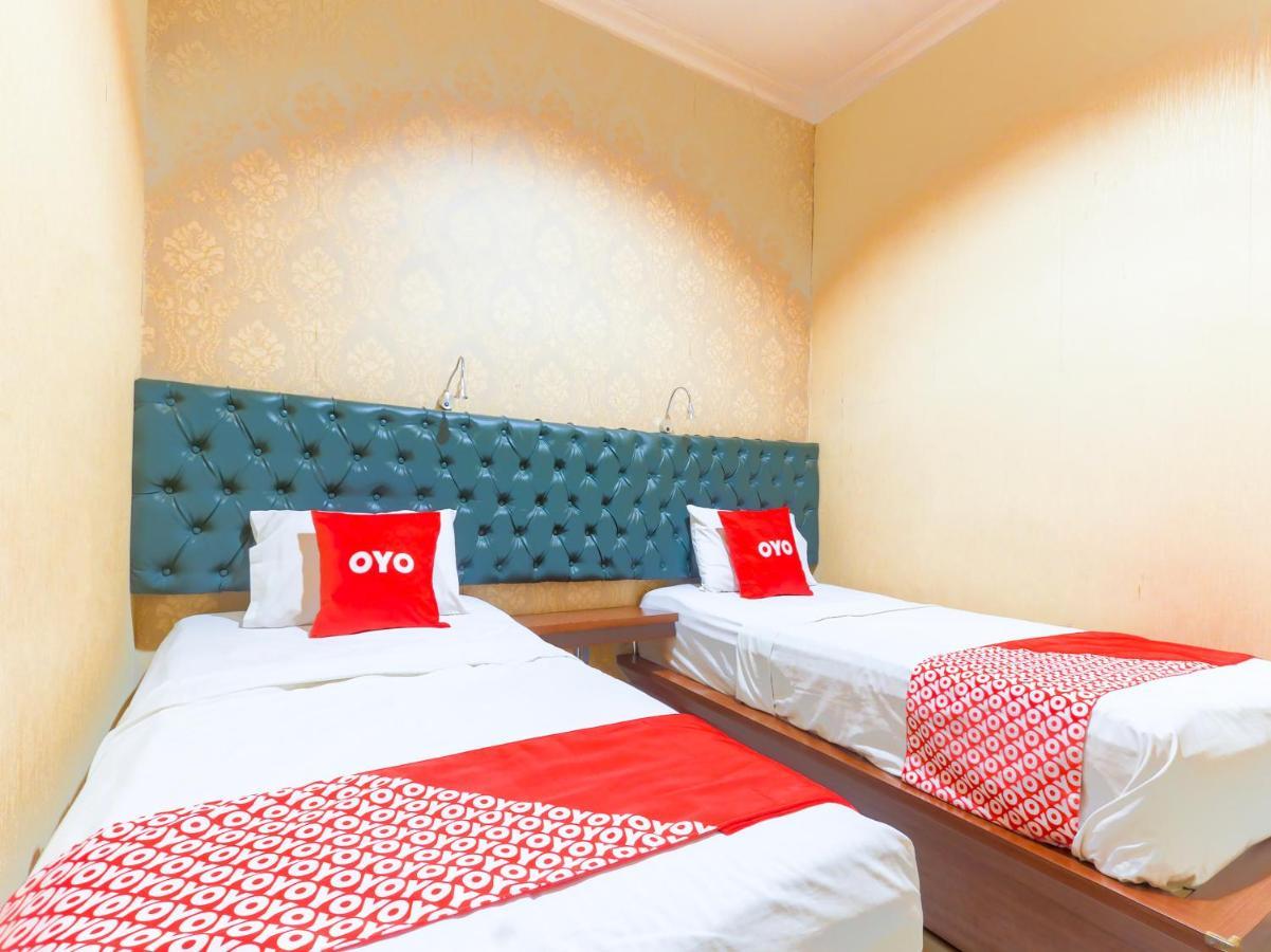 OYO 90788 Nillo Hotel Kebumen Esterno foto