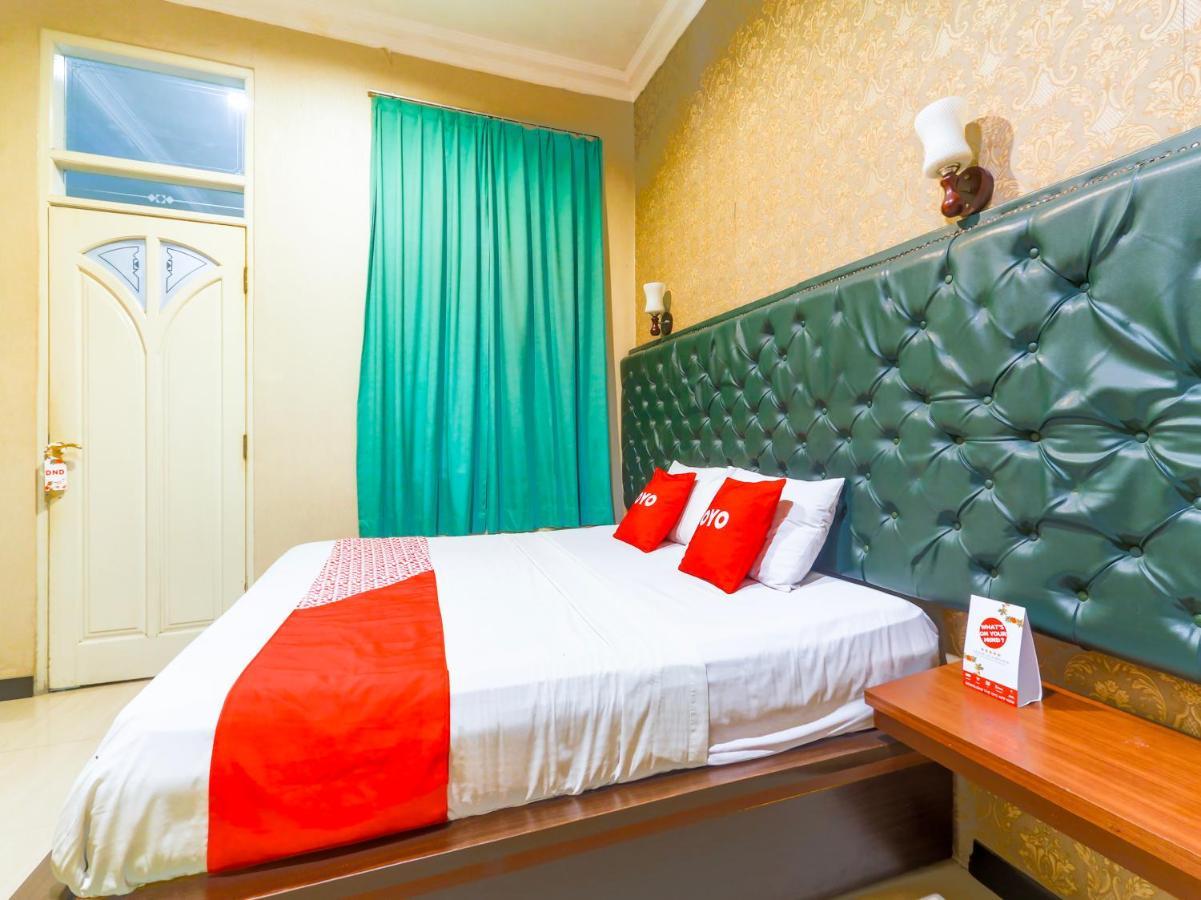 OYO 90788 Nillo Hotel Kebumen Esterno foto