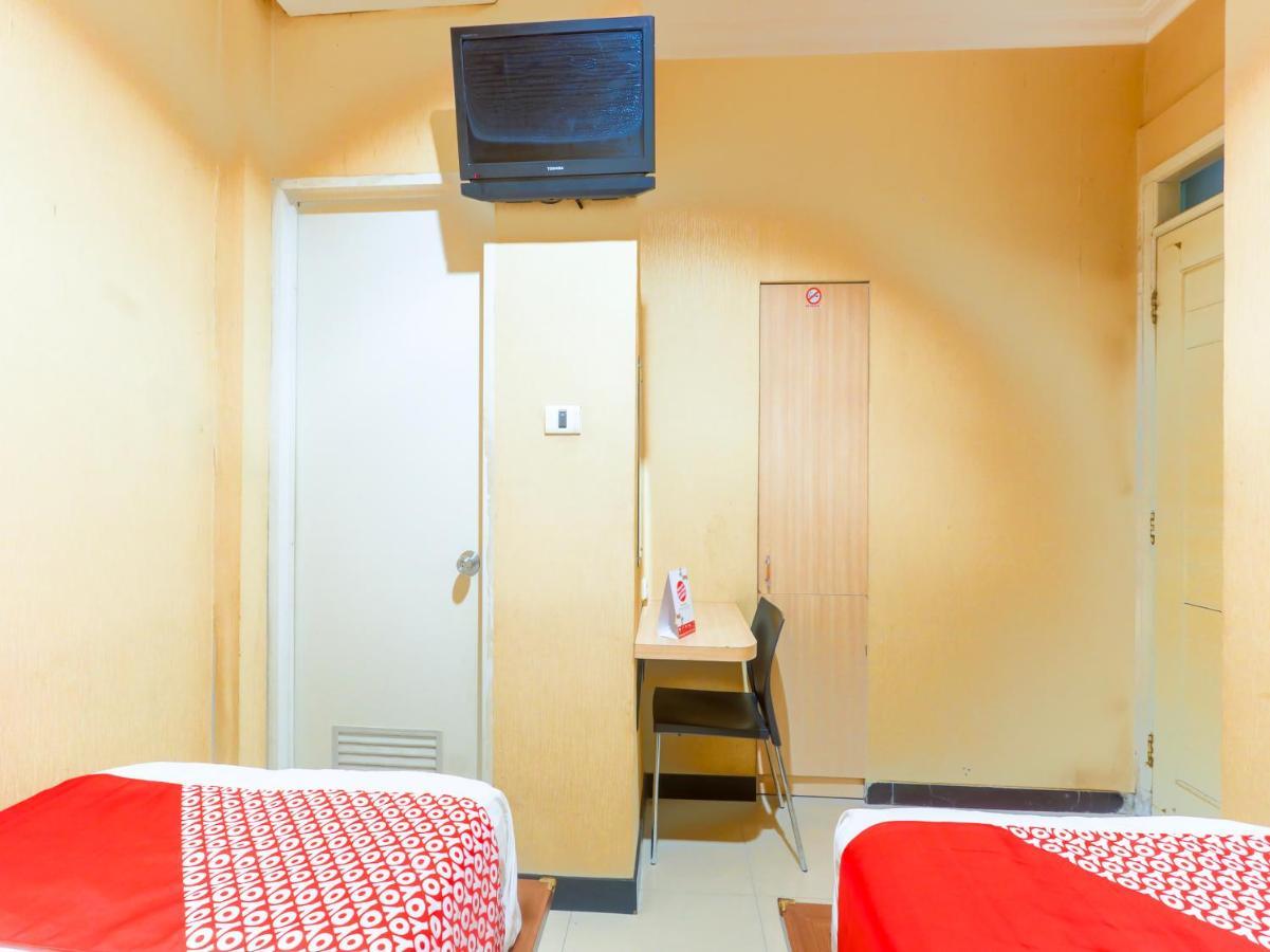 OYO 90788 Nillo Hotel Kebumen Esterno foto