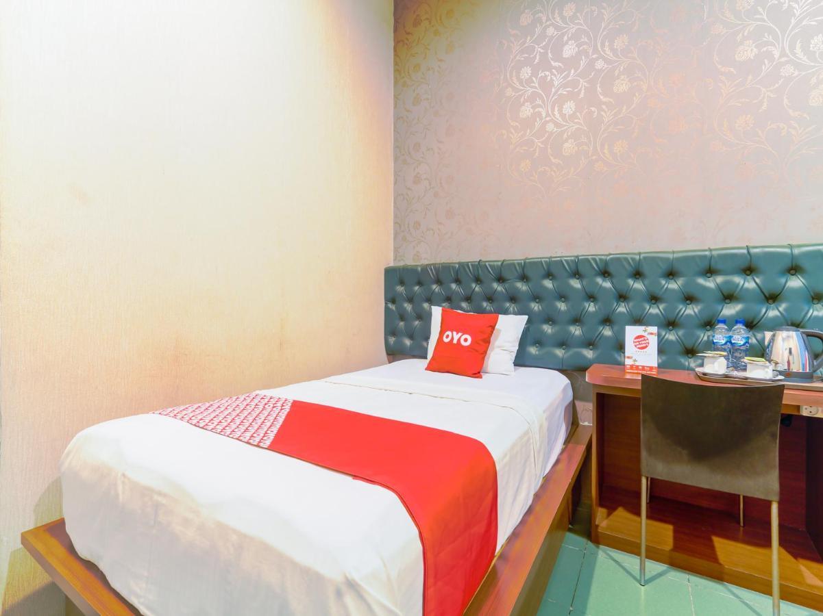 OYO 90788 Nillo Hotel Kebumen Esterno foto